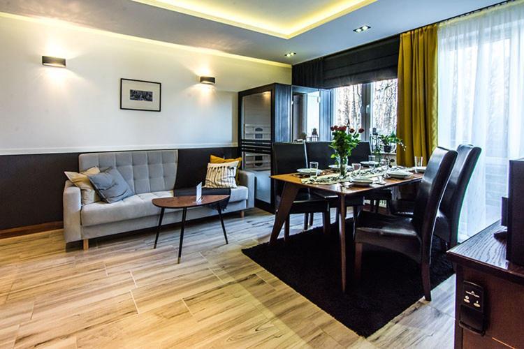 Apartament Deluxe Z Sauna - 5D Apartamenty ชเวียราโดว์-สโดรยจ์ ภายนอก รูปภาพ